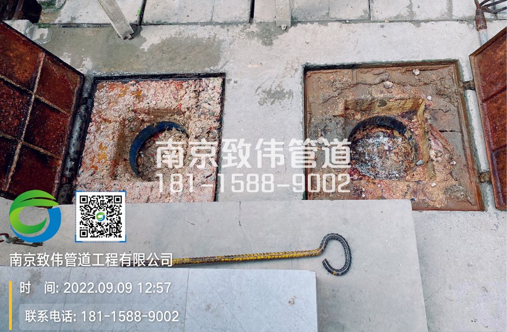天津新村工地食堂隔油池油污清理施工现场